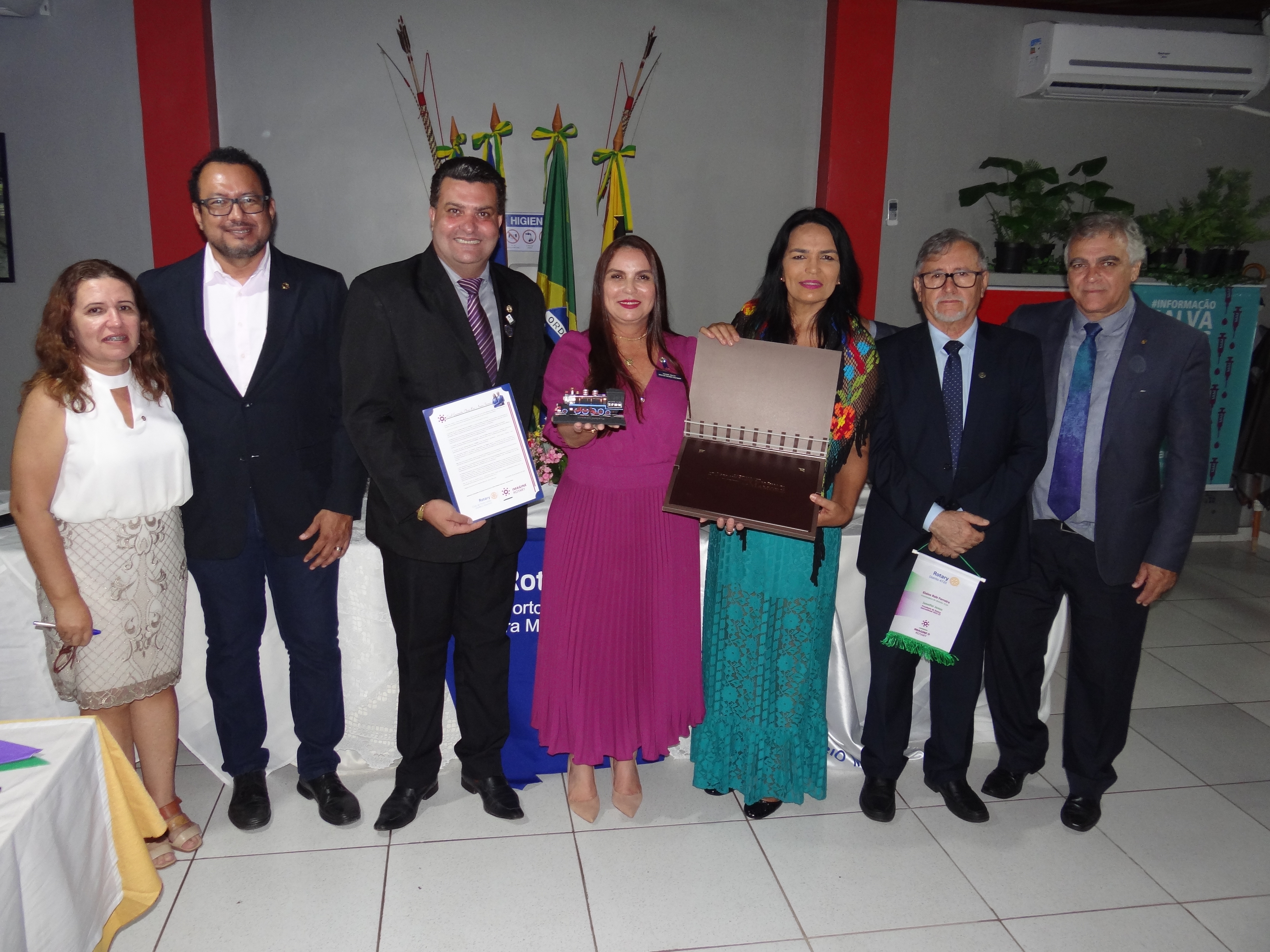 Rotary - Governadora  do Distrito reúne clubes de Porto Velho 