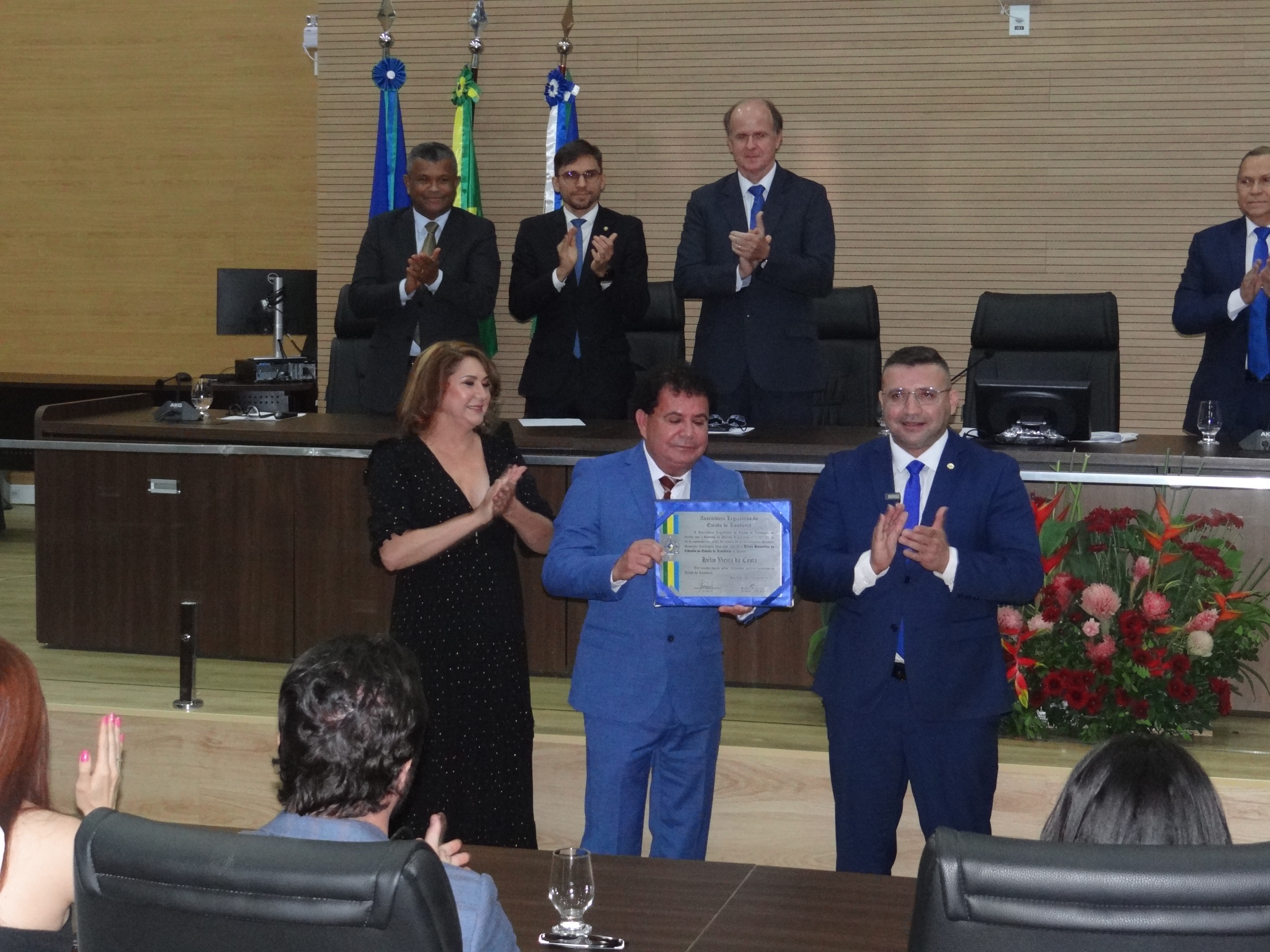 Advogado Hélio Vieira recebe Homenagem da Assembleia Legislativa de Rondônia 