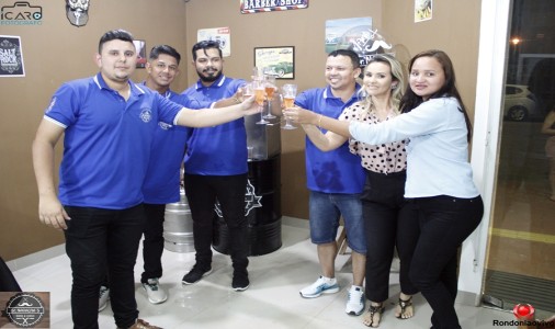 Aniversário de um ano barbearia Sr Navalhas 