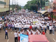 MARCHA PELA VIDA - Comunidade vai as ruas da capital