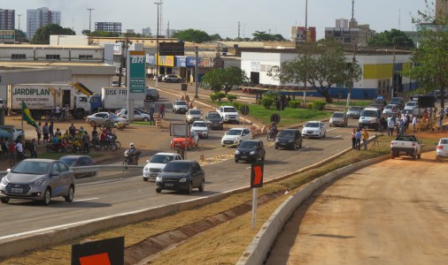 Inauguração do Viaduto no Trevo do Roque